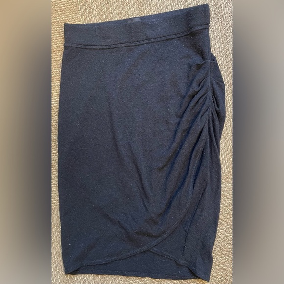Wilfred Free Tyra Pencil Knit Skirt above the knee ruched black women’s size XS - Picture 5 of 7